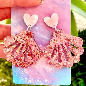 Acrylic Seashell Dangle Earrings